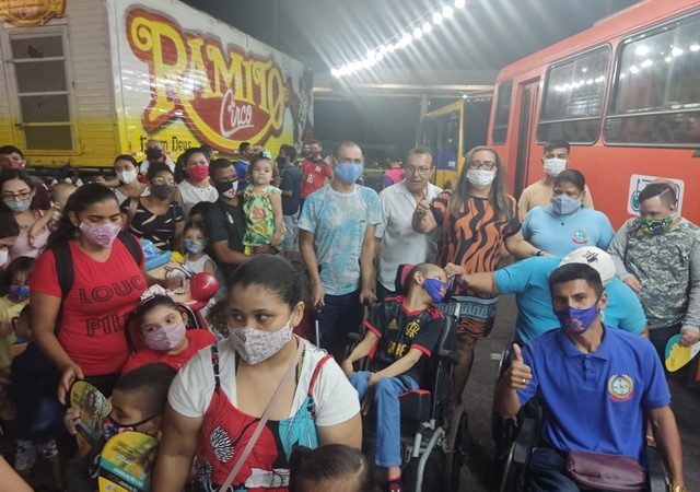 A  agremiação Social da Pessoa com Deficiência do Viver Melhor realiza passeio social