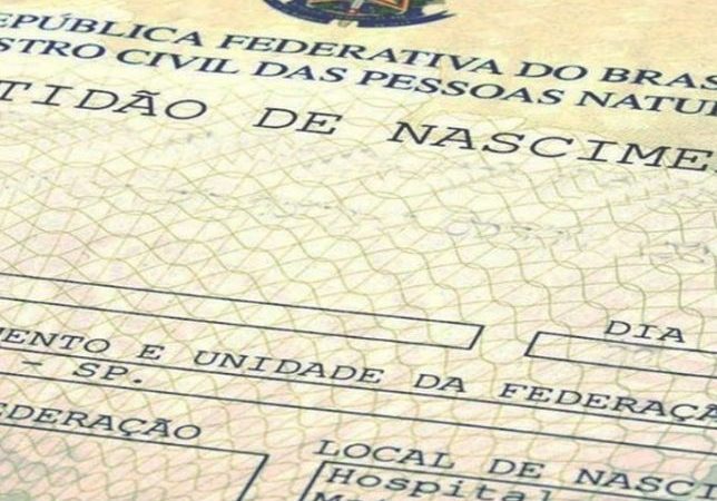 Avó entra na Justiça para mudar nome do neto registrado como ‘Lúcifer’ no interior do Ceará.