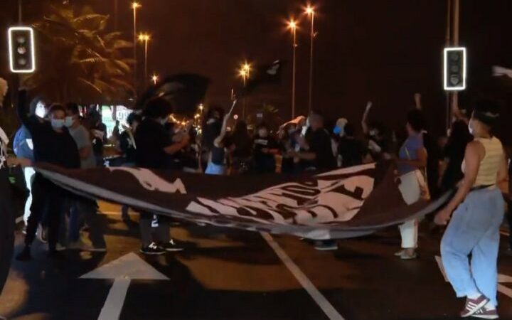 ‘Era trabalhador’: jovens pedem justiça por congolês espancado até a morte; veja