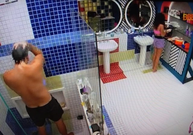 Maria ‘intima’ Eliezer em festa do BBB: ‘ Vai tomar banho e me c***’