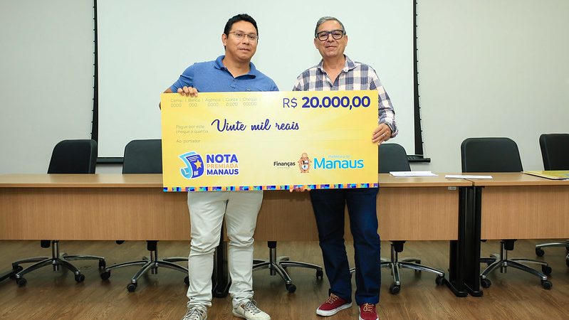 Ganhadores da ‘Nota Premiada Manaus’ recebem premiação