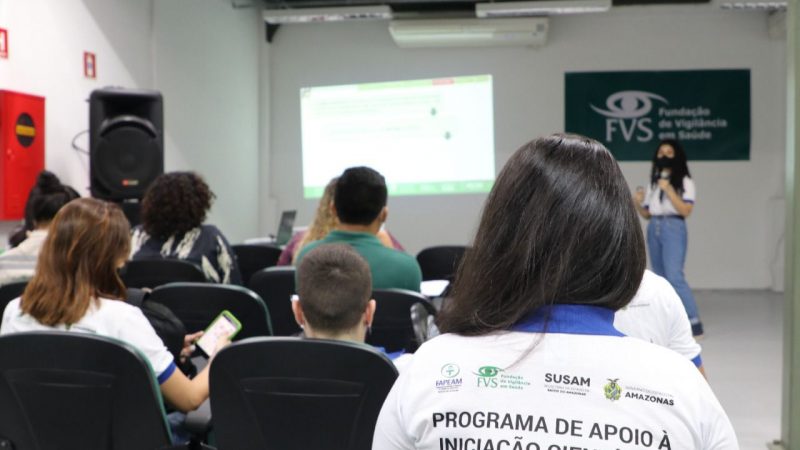 Estudantes bolsistas do PAIC na FVS-RCP apresentam parcial de pesquisas desenvolvidas sobre Vigilância em Saúde da Covid-19