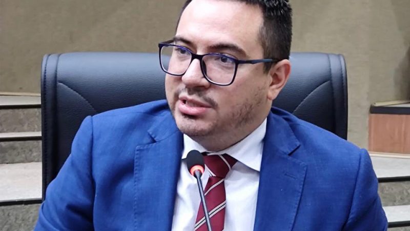Vereador cobra direito ao passe livre para alunos do IFAM