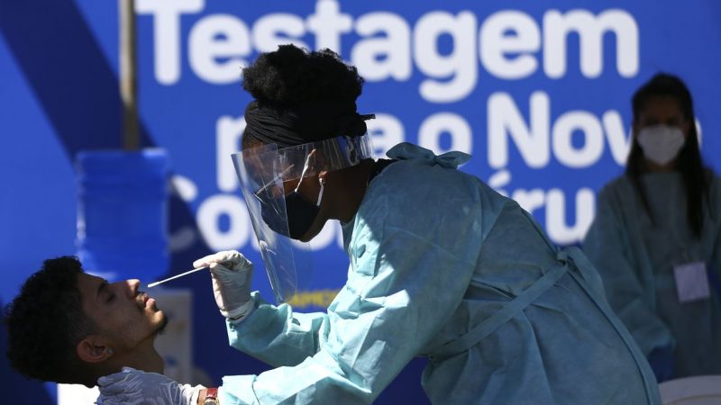 Novas 12,6 mil infecções por covid-19 são registradas no Brasil em 24h