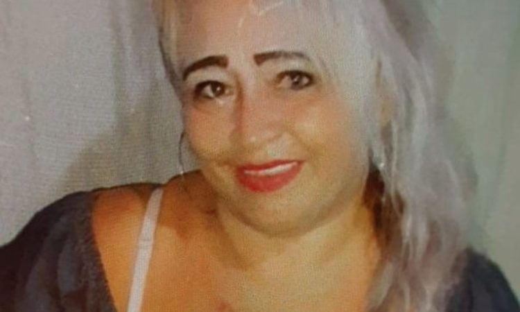 Mulher desaparece sem deixar vestígios ao sair de casa para retiro evangélico