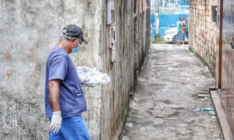 Recém-nascido de 2 meses morre asfixiada ao dormir na rede com a mãe