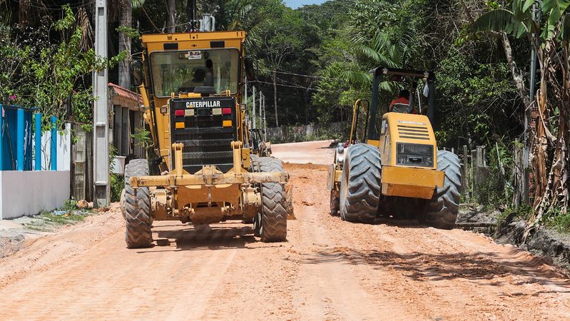 Prefeitura de Manaus leva pela primeira vez infraestrutura às vias da comunidade Canto do Sabiá, no Parque Riachuelo