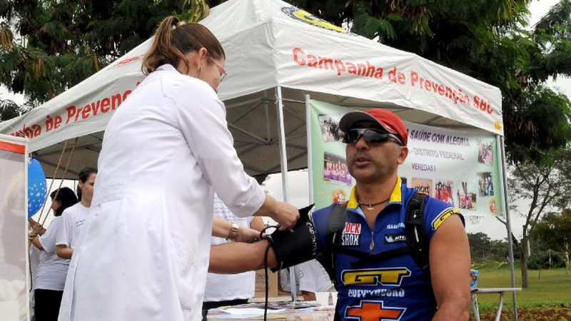 Colesterol alto é fator de risco para doenças cardiovasculares